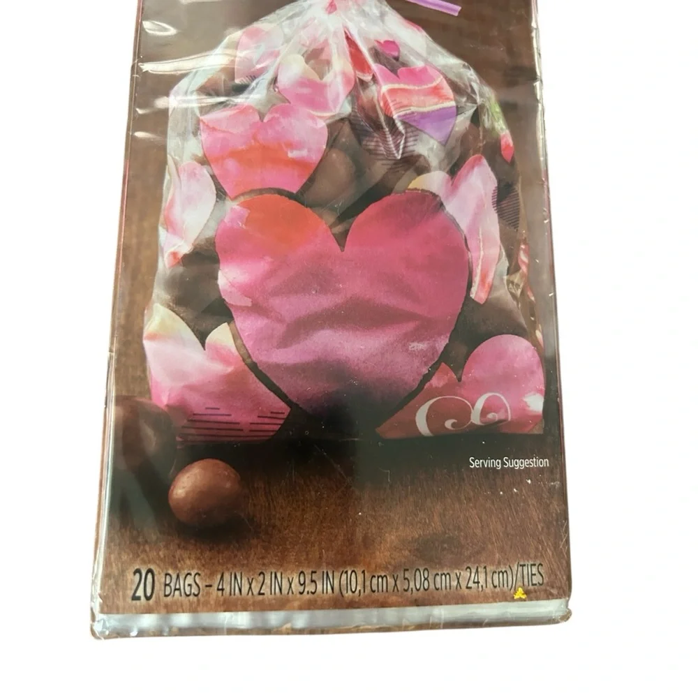 NEW Wilton Cellophane Party Bags Lot of 4 Party Size 4 Mini Size 160 Total Heart